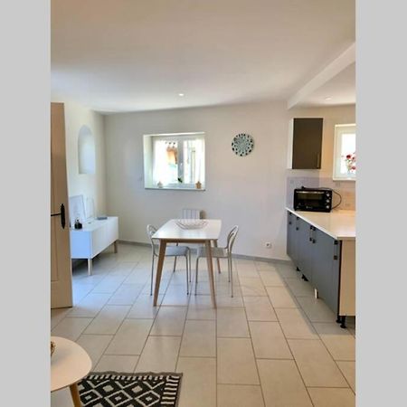 Appartement Appt 1 à 4 pers, Cocooning, 3 km Centre Mâcon. Extérieur photo